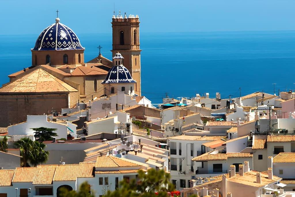 Apartamento Primera Linea Con Acceso Privado A La Playa Altea Eksteriør billede